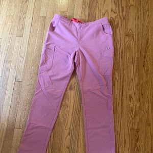 Chalk Pink Figs Kade Cargo Scrubs, Size Large Tall